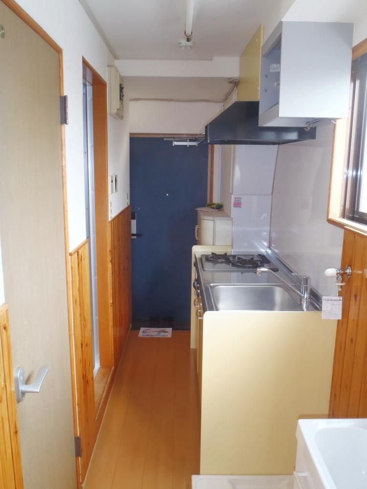 �y�L�b�`���z�@