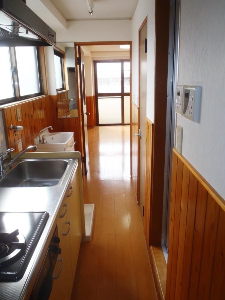 �y���̑��ݔ��z�@