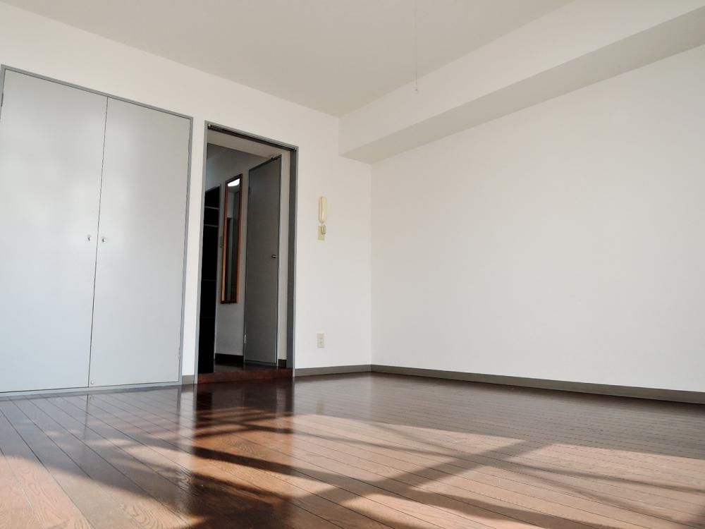 �y���ԁE���r���O�z�@