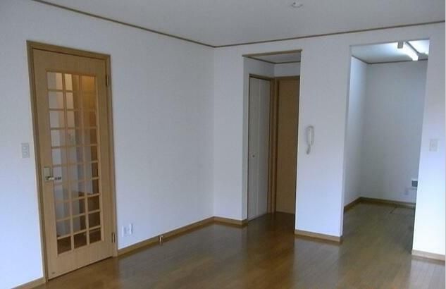 �y���ԁE���r���O�z�@