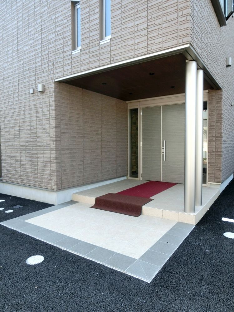 �y�G���g�����X�z�@